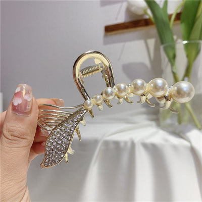 Fishtail Pearl Hair Clip